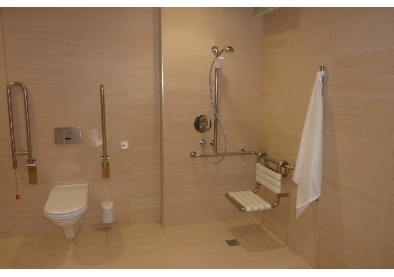 ./custom/gui/fileupload/images/fotogalerie/schulhaus/WC-Anlage_Bad_1_.jpg
